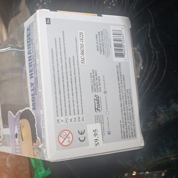 Funko Pop Runaways Figure with Purple Hat and Blue Outfit - Picture 6 of 6